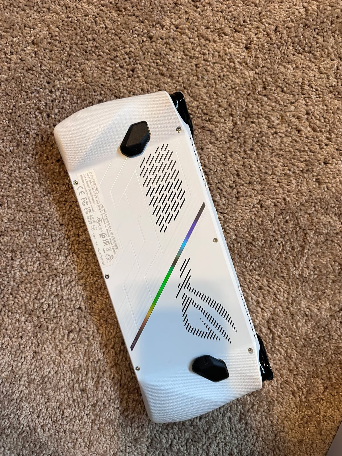 ASUS rog ally z1 extreme 5J31