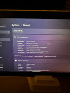 Asus Rog Ally Z1 Extreme  + Rog Gaming Charger Dock 9B72