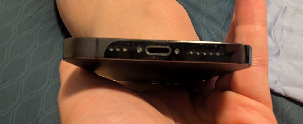 Apple iPhone 13 Pro & Series 6 44MM Apple Watch bundle 8X66