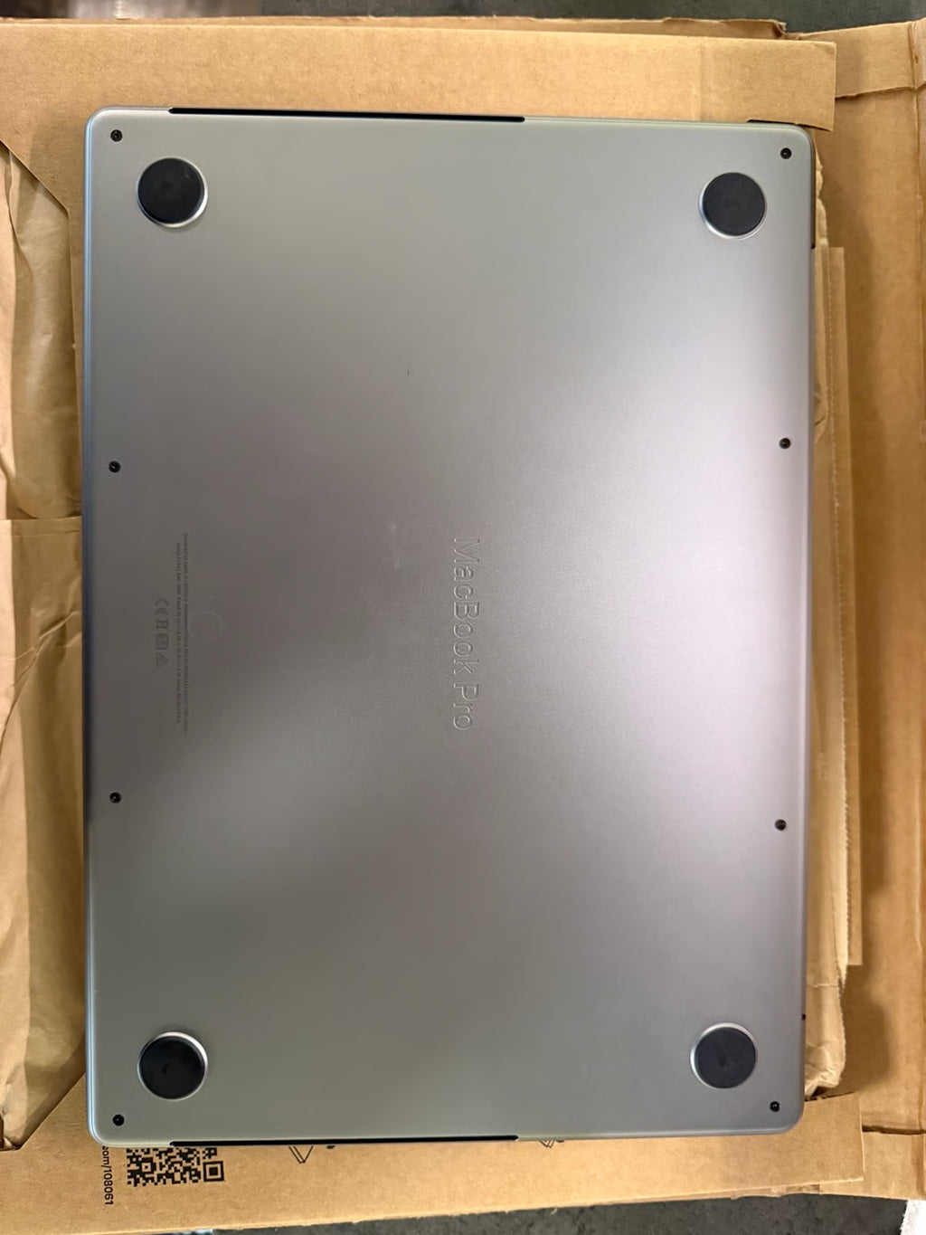 MacBook Pro Late 2021 14鈥?8U15