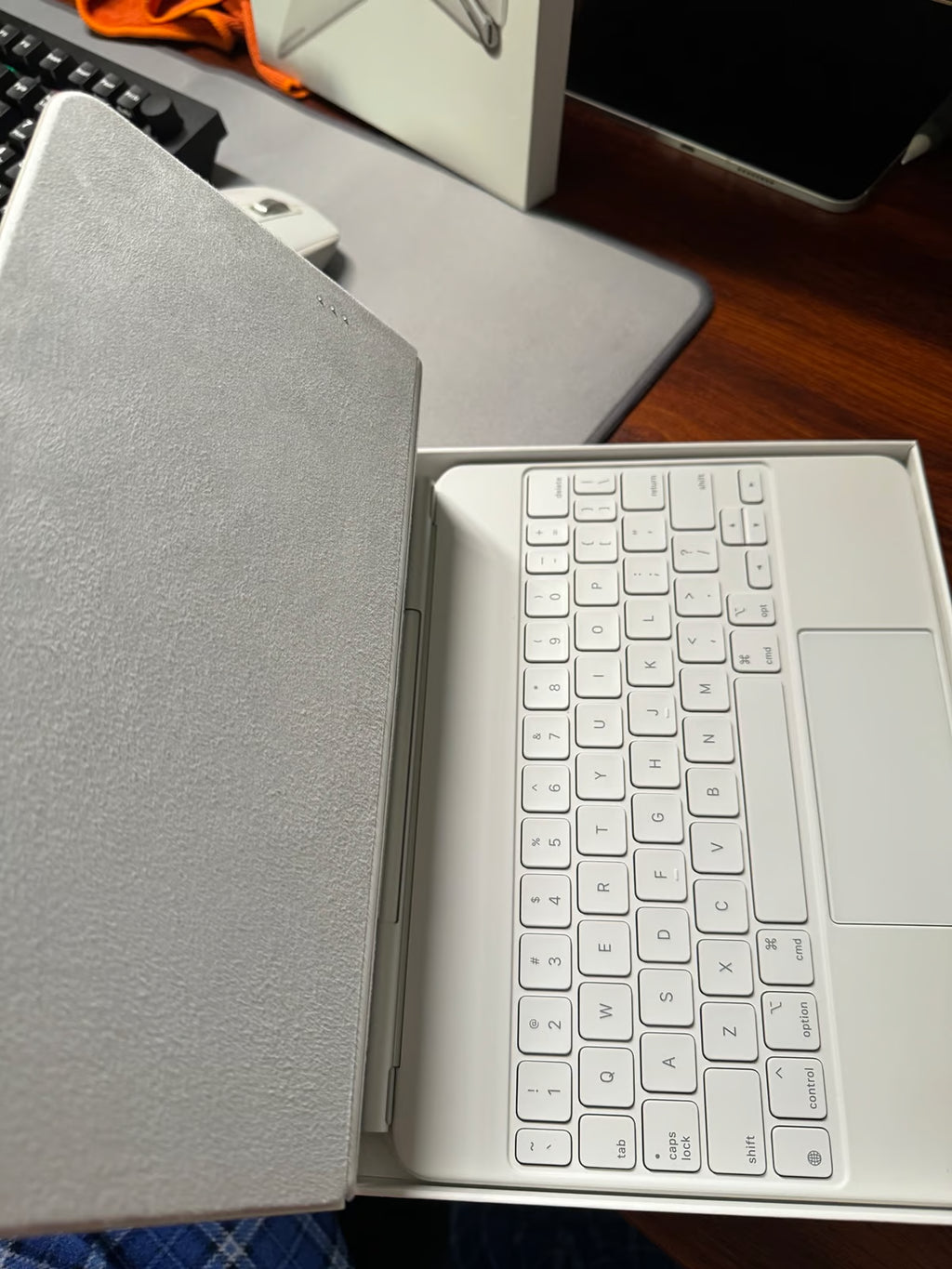 iPad Pro 11-inch 3rd generation Silver LTE 1L22