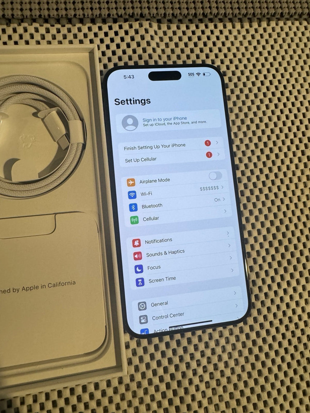 iPhone 15 Pro Max 256GB Verizon carrier only! Black New with open Box 2T59