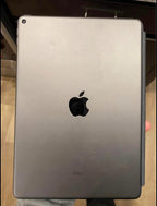 Apple iPad Air 3rd Generation 64 GB with Smart Keyboard 6L31