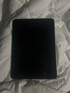 Apple iPad Air 5th Generation 64 GB 8M36