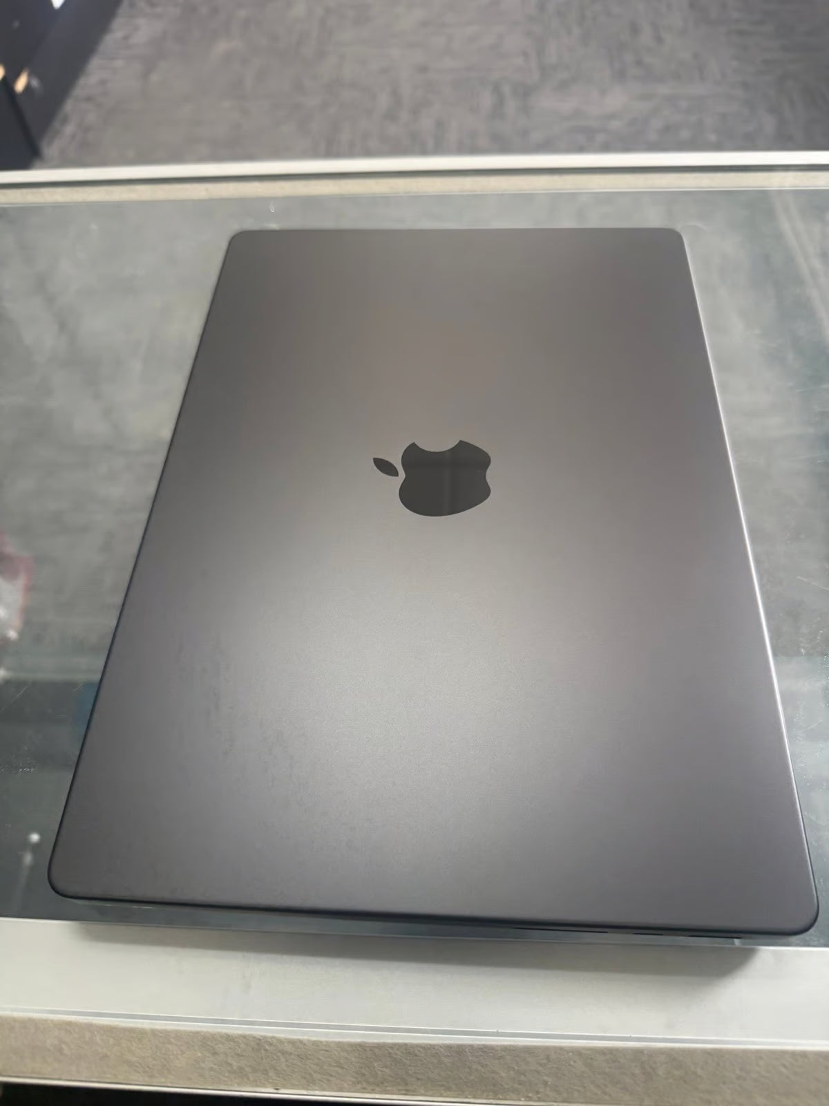 MacBook Pro 2023 M3 Pro 14 inch 8Z71