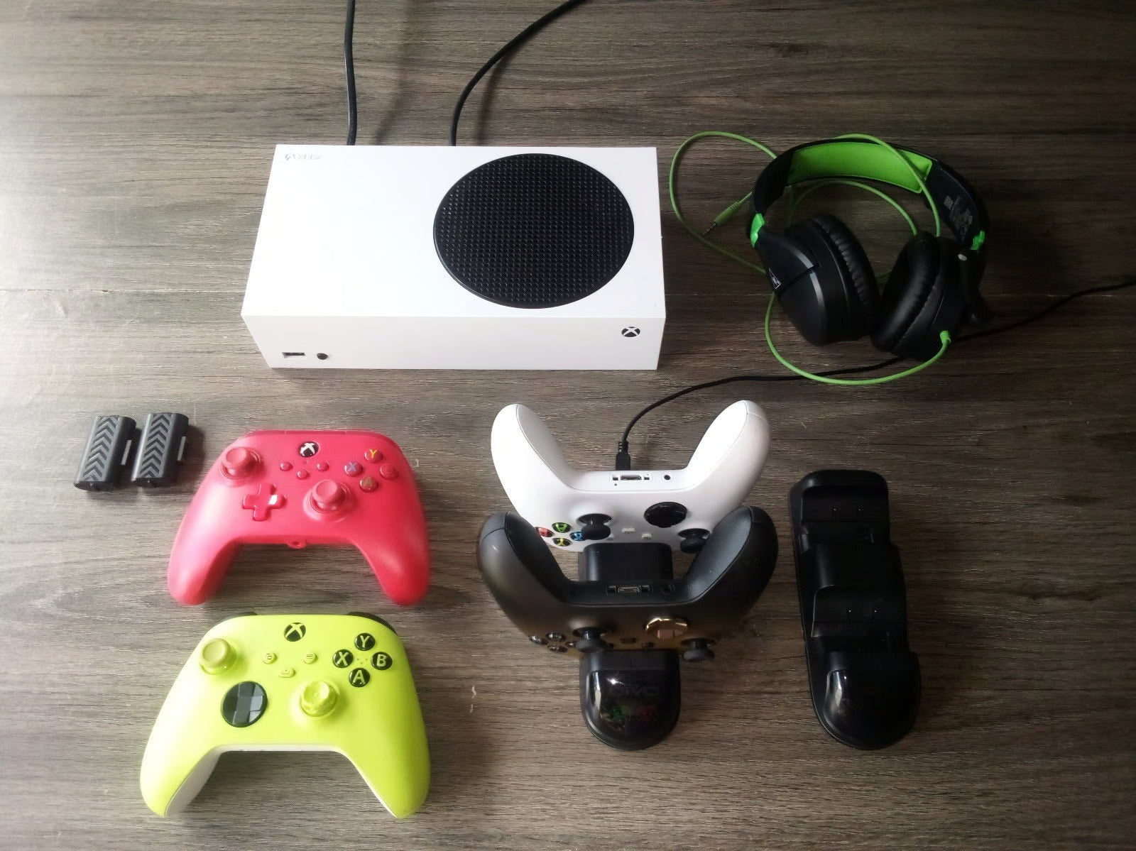 xbox series s bundle & PS5 digital edition bundle 6U28