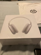 airpods max white & silver 9K55