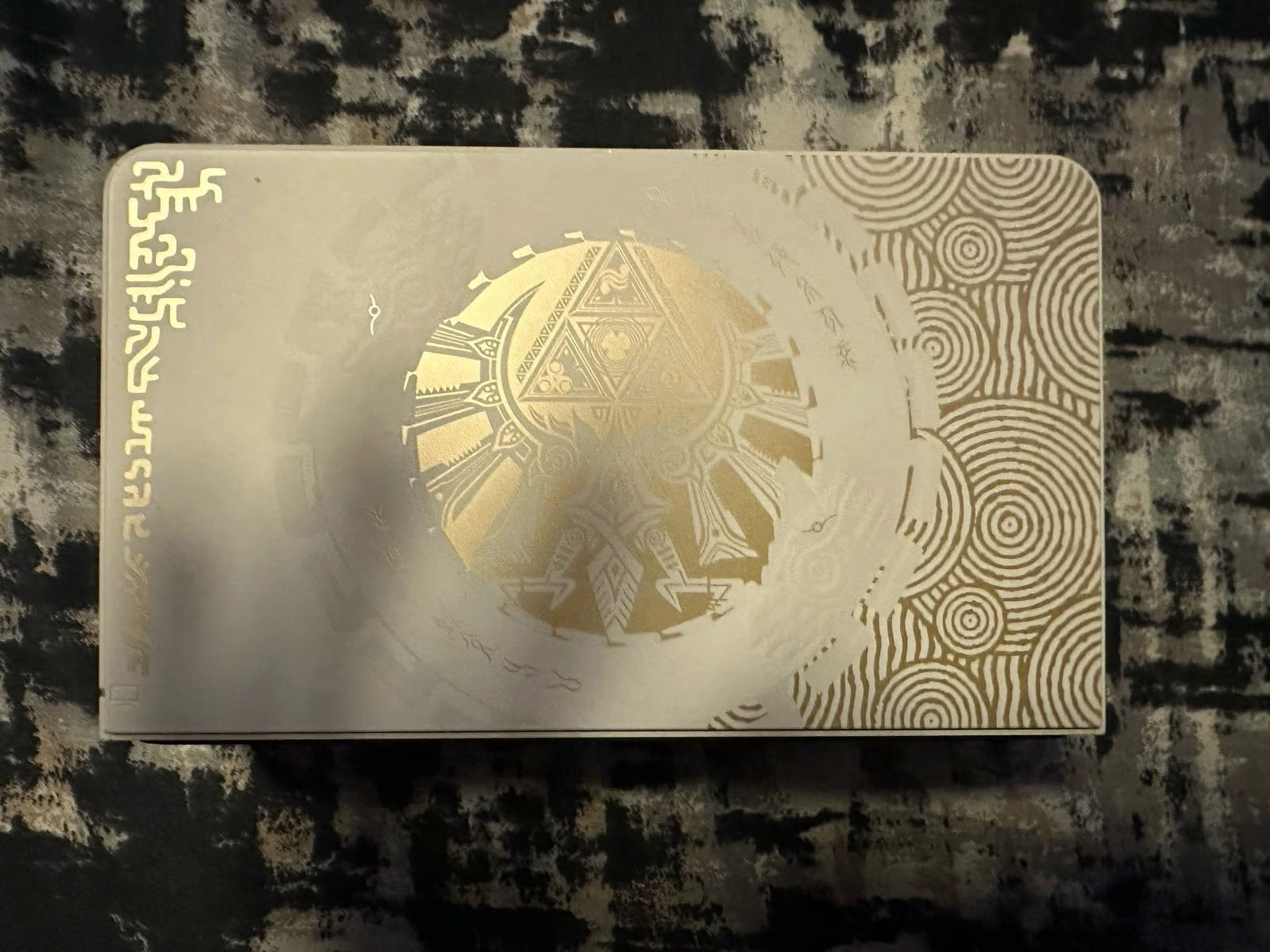 the legend of zelda tears of the kingdom edition Nintendo switch oled 8M79