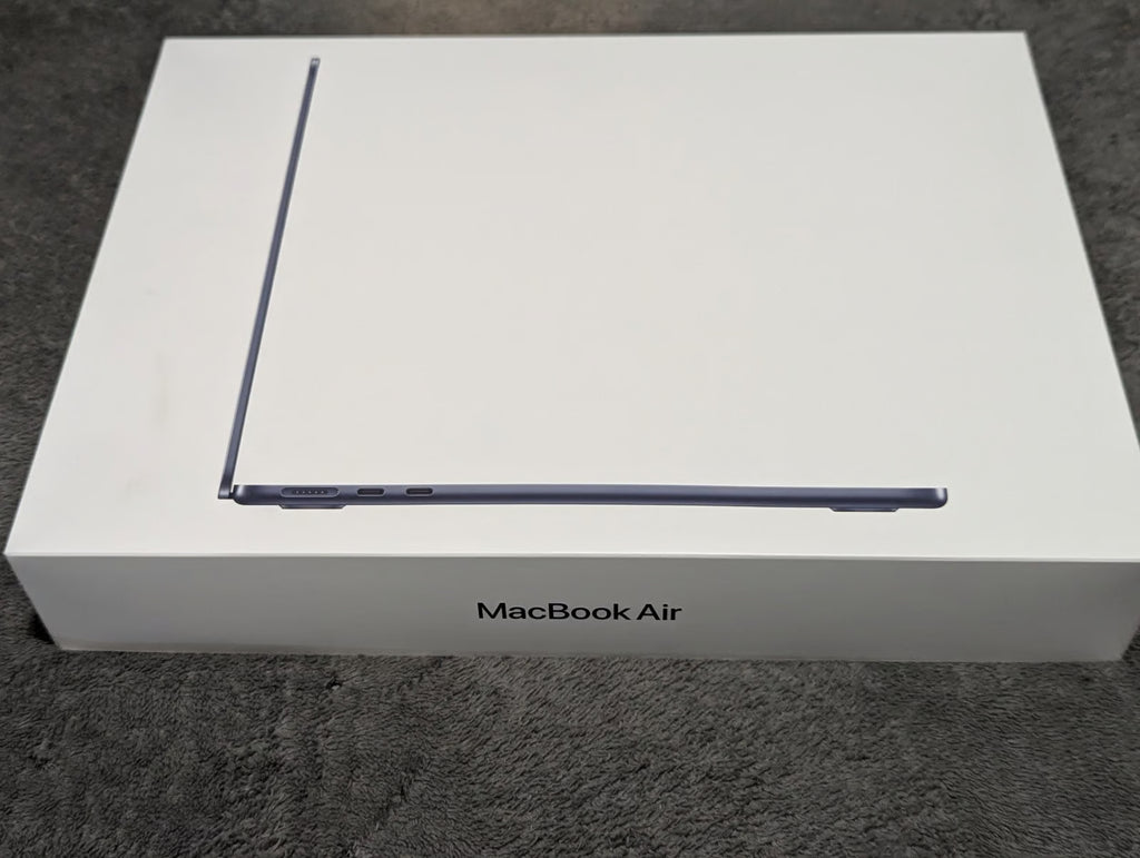13- inch MacBook Air with Apple M3 chip 5K56