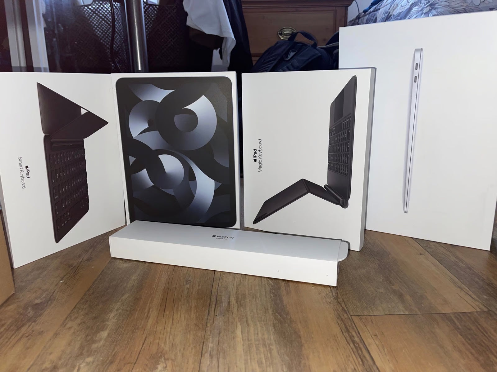 Apple iPad Air 5th Generation 256 GB (with Magic Keyboard and Magic Pencil) 5P22