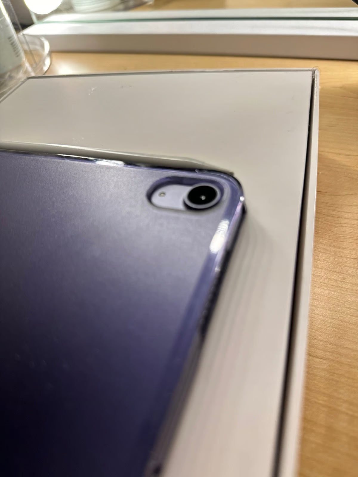 Apple iPad Air 5th Generation 64 GB in Purple *Wifi 3B65