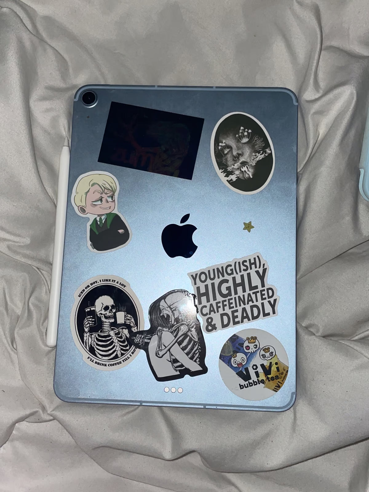 iPad Air with Apple Pencil 9T22