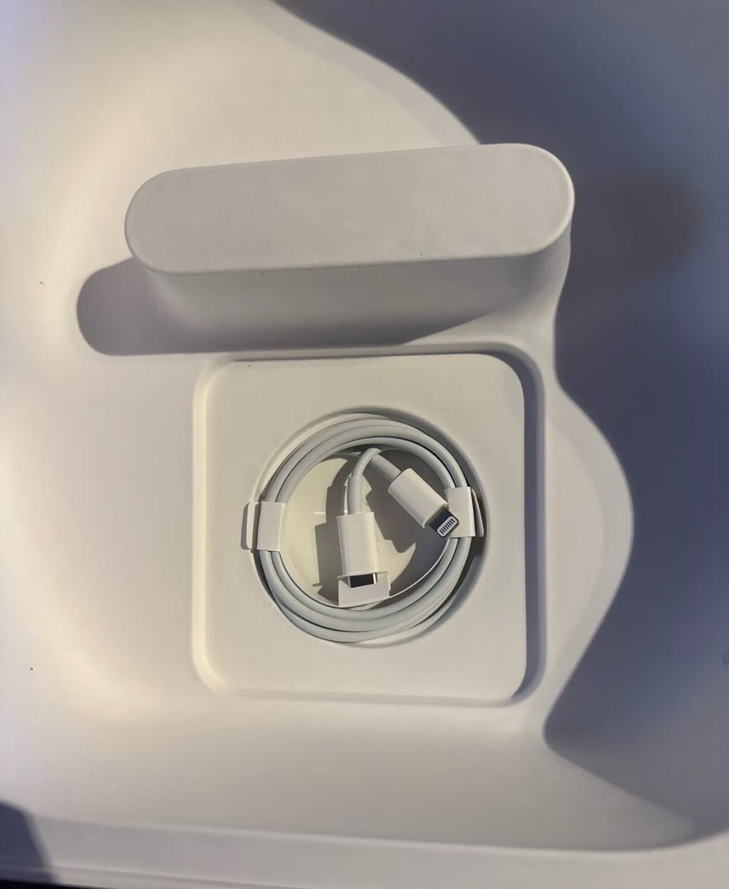 Apple AirPods Max with Smart Case in Silver 2G52