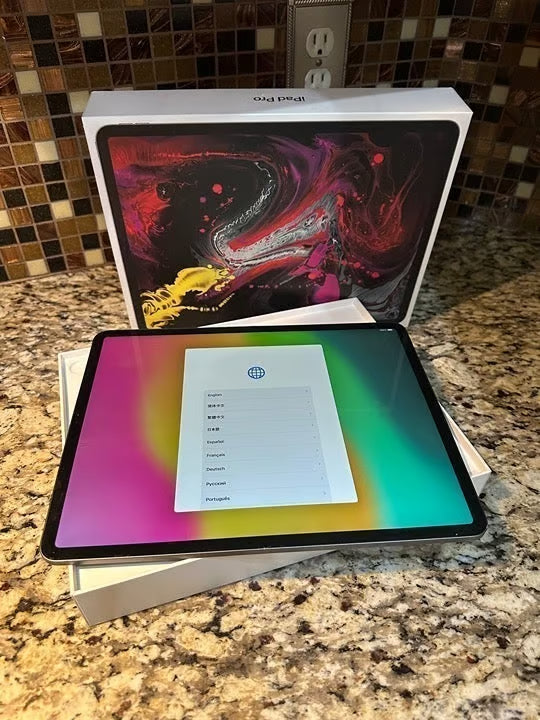 1TB Apple iPad Pro 12.9 inch (3rd Gen) 3X58