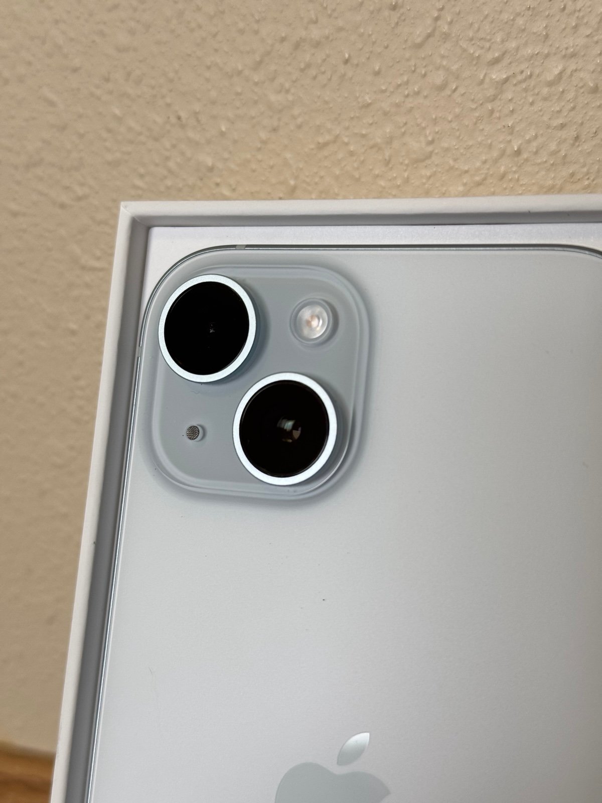 Apple iPhone 15 - 128 GB - Blue (AT&T Carrier) 7C99