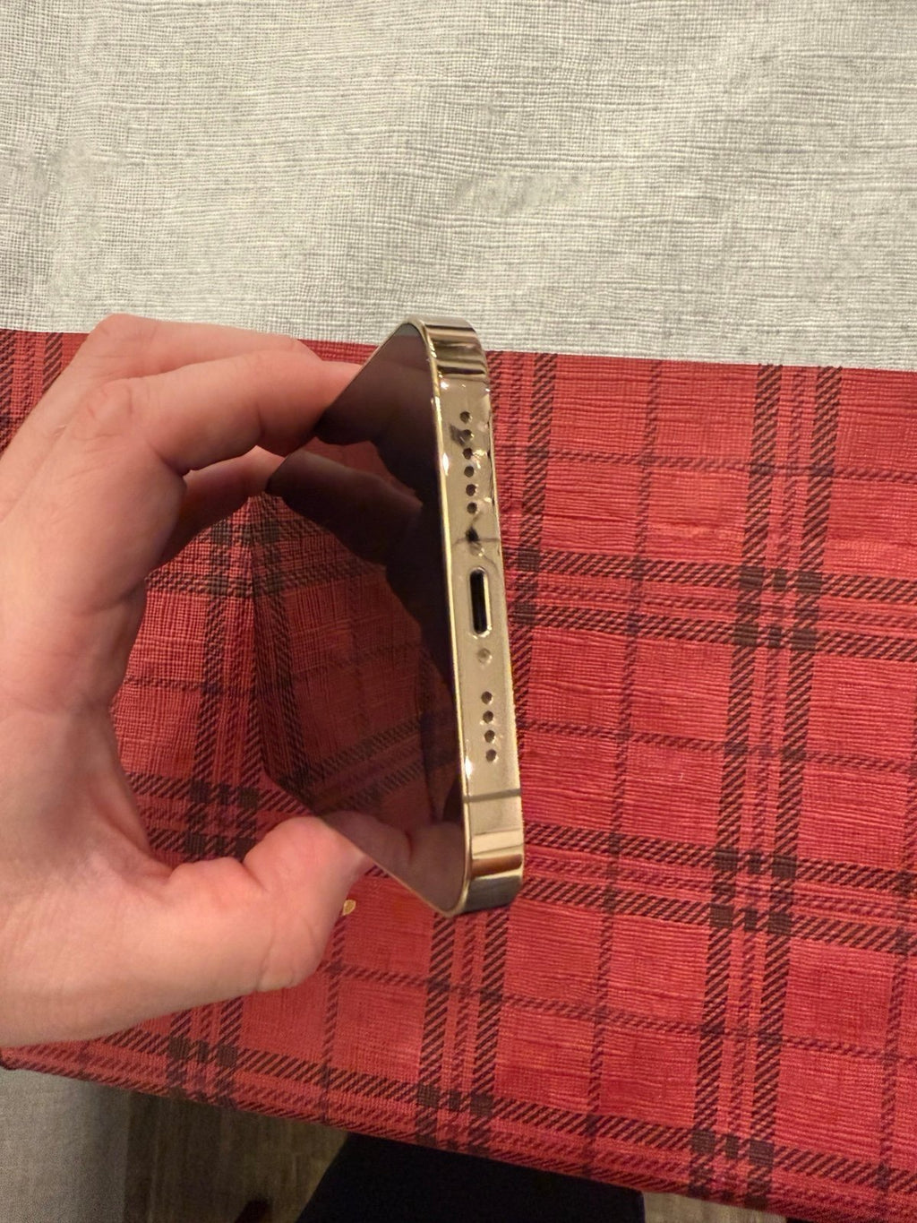 iPhone 13 Pro Max 128GB Gold Unlocked 2E77