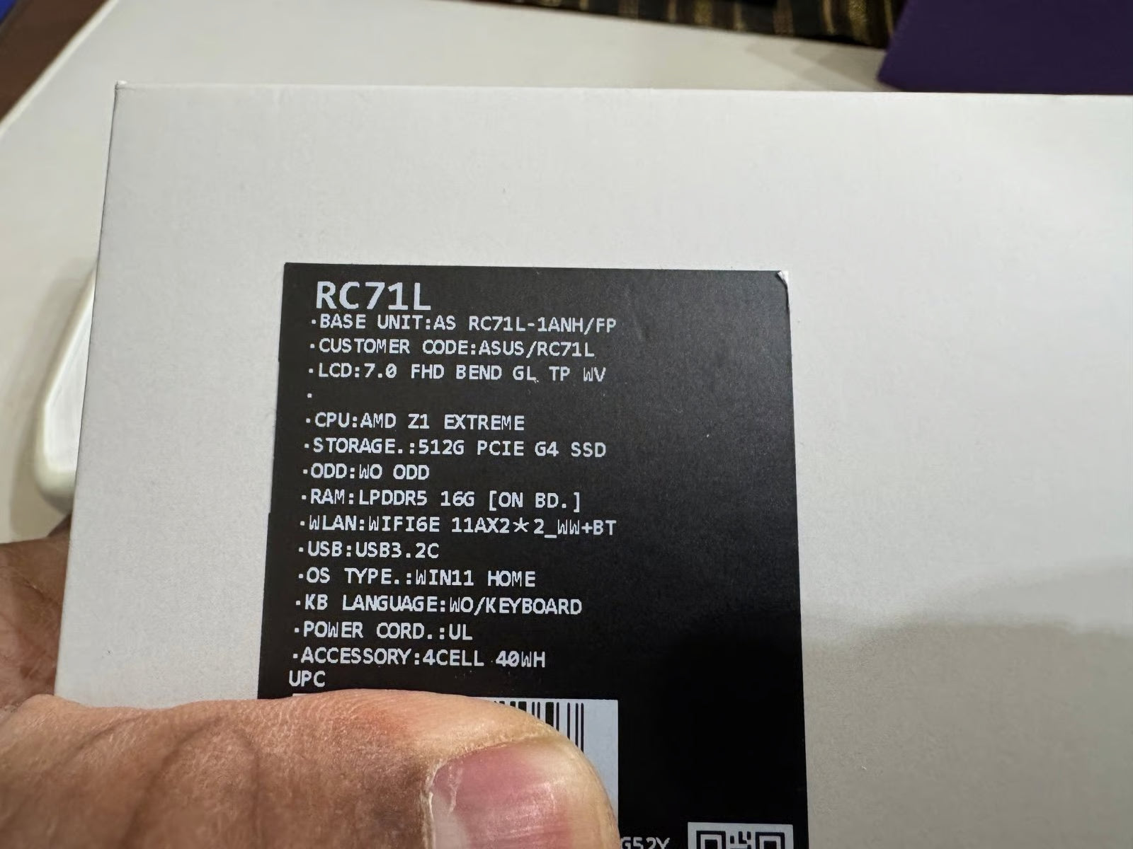 ASUS rog ally z1 extreme 6M21