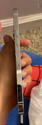 Apple iPhone 12 Pro Max 128 GB in Silver for AT&T 2B35