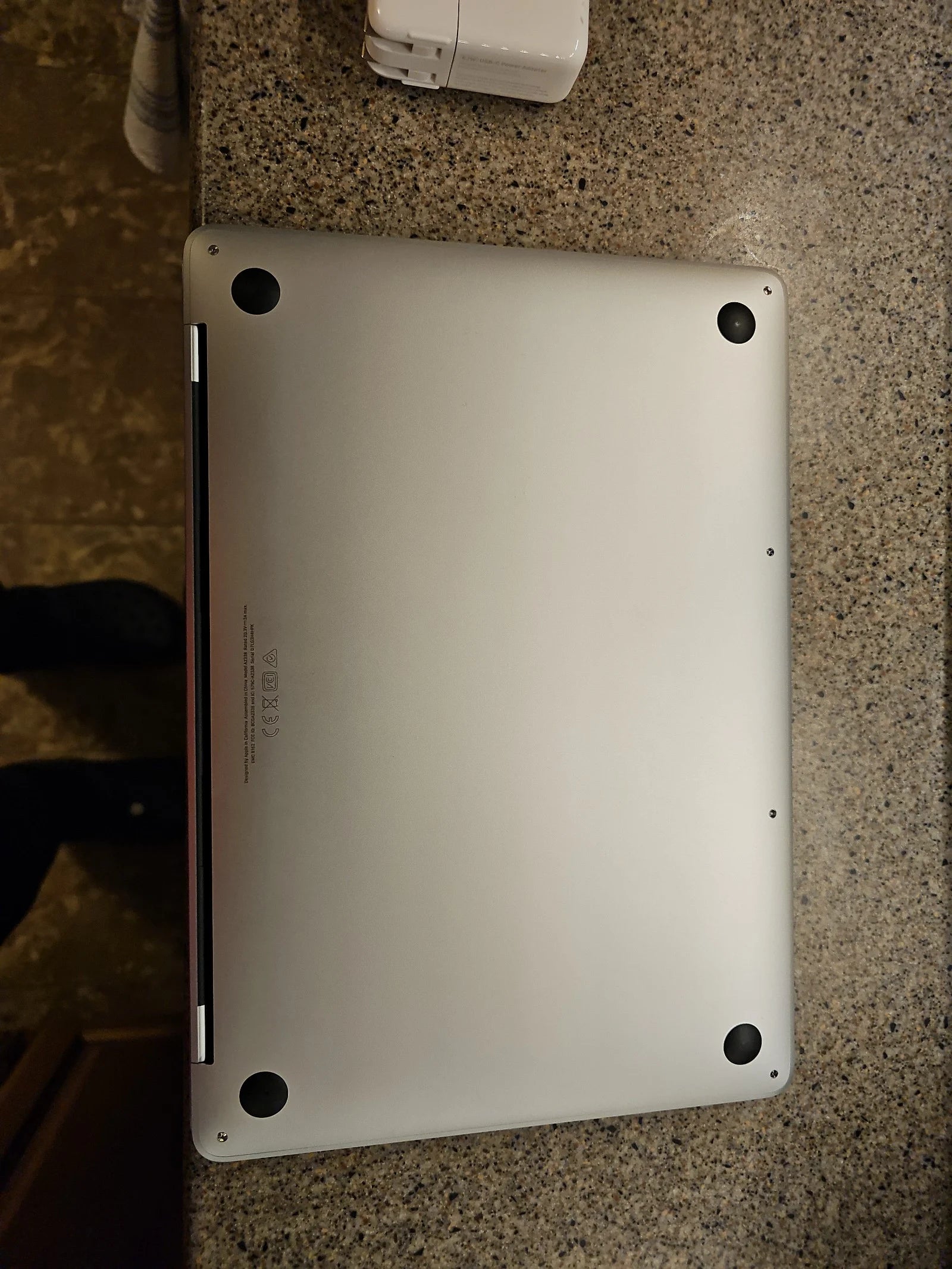 Apple Macbook Pro A2338 13in **many extras** 2E56