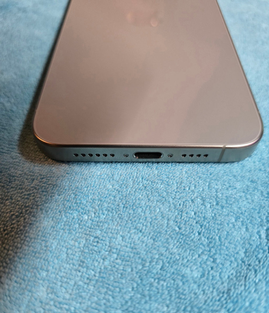 Apple iPhone 15 Pro Max Natural Titanium 256gb Unlocked MINT CONDITION 5O87