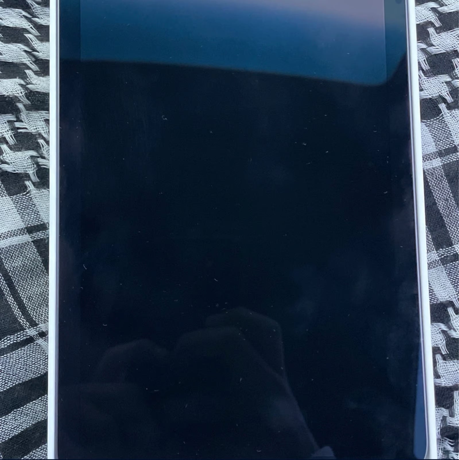 Apple iPad Mini 6th Generation 64 GB in Space Gray 1O73