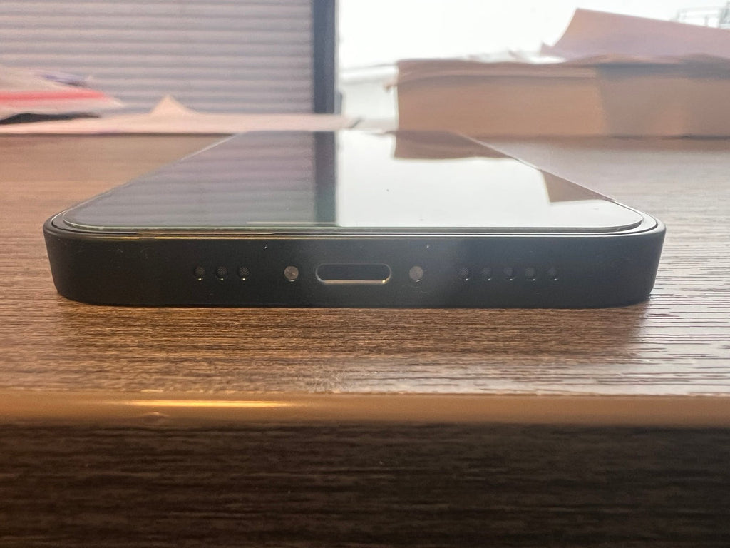 iPhone 13 Unlocked 7B77