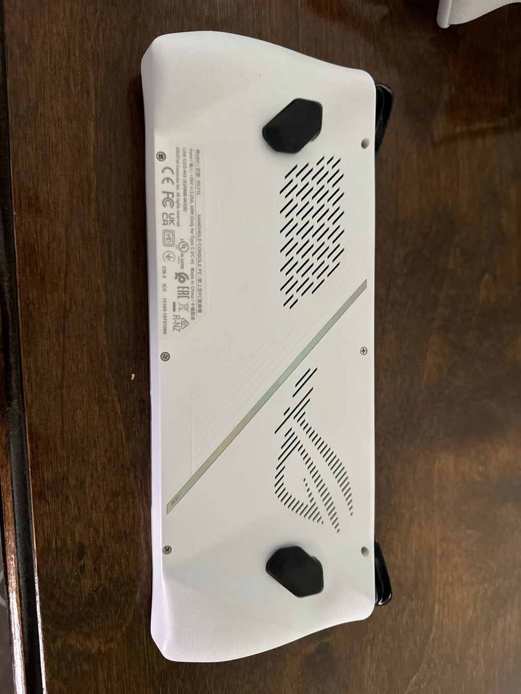 ASUS rog ally z1 extreme 1TB + extras 5A16