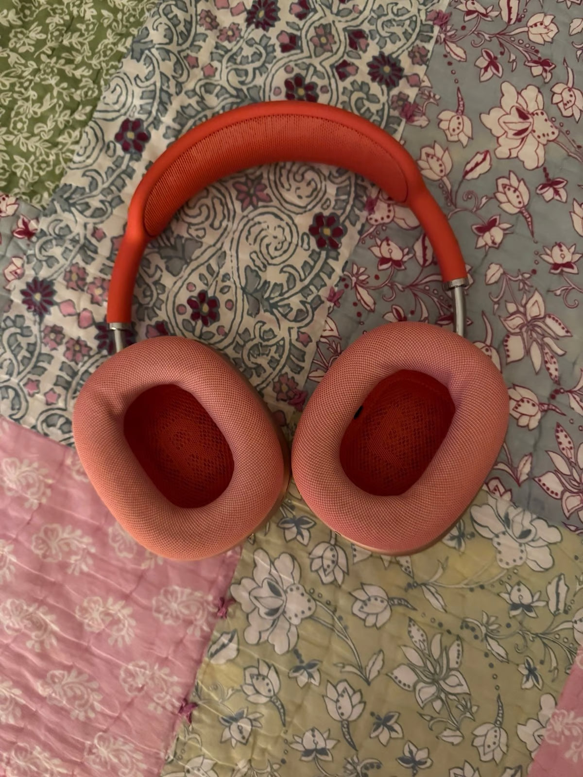 Apple AirPods Max with Smart Case in Pink 9B73