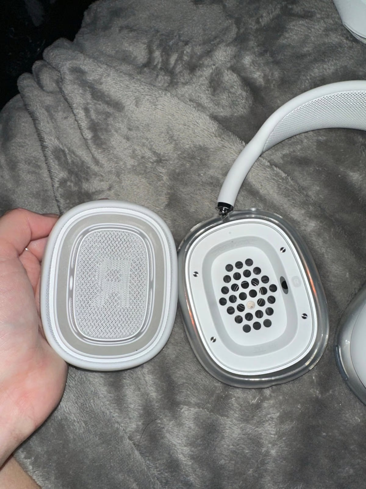 Apple AirPods Max in Silver 9J29