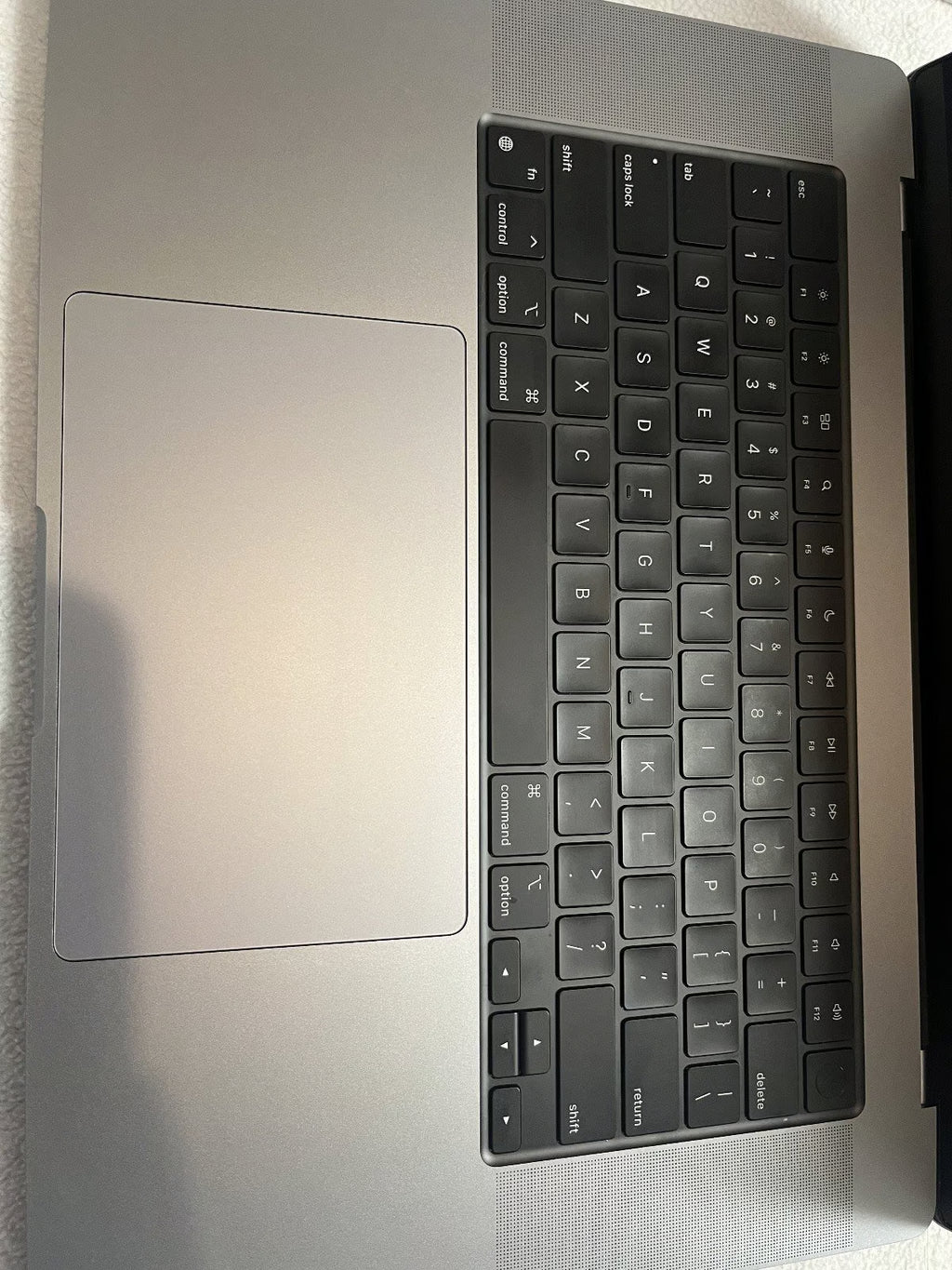 MacBook Pro 2021 16 inch 5R93