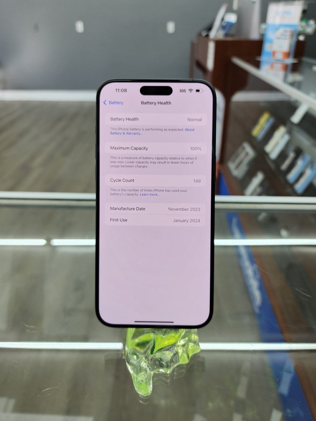 iPhone 15 Pro Max 256GB Black Titanium Unlocked Includes: Case+Protector+Charger 7B88