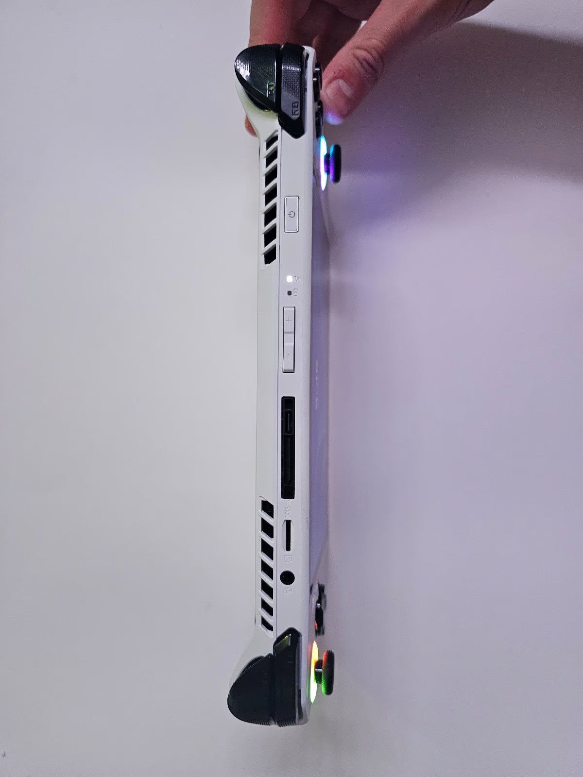 ASUS ROG Ally Z1 Extreme Handheld Gaming PC 7Y93