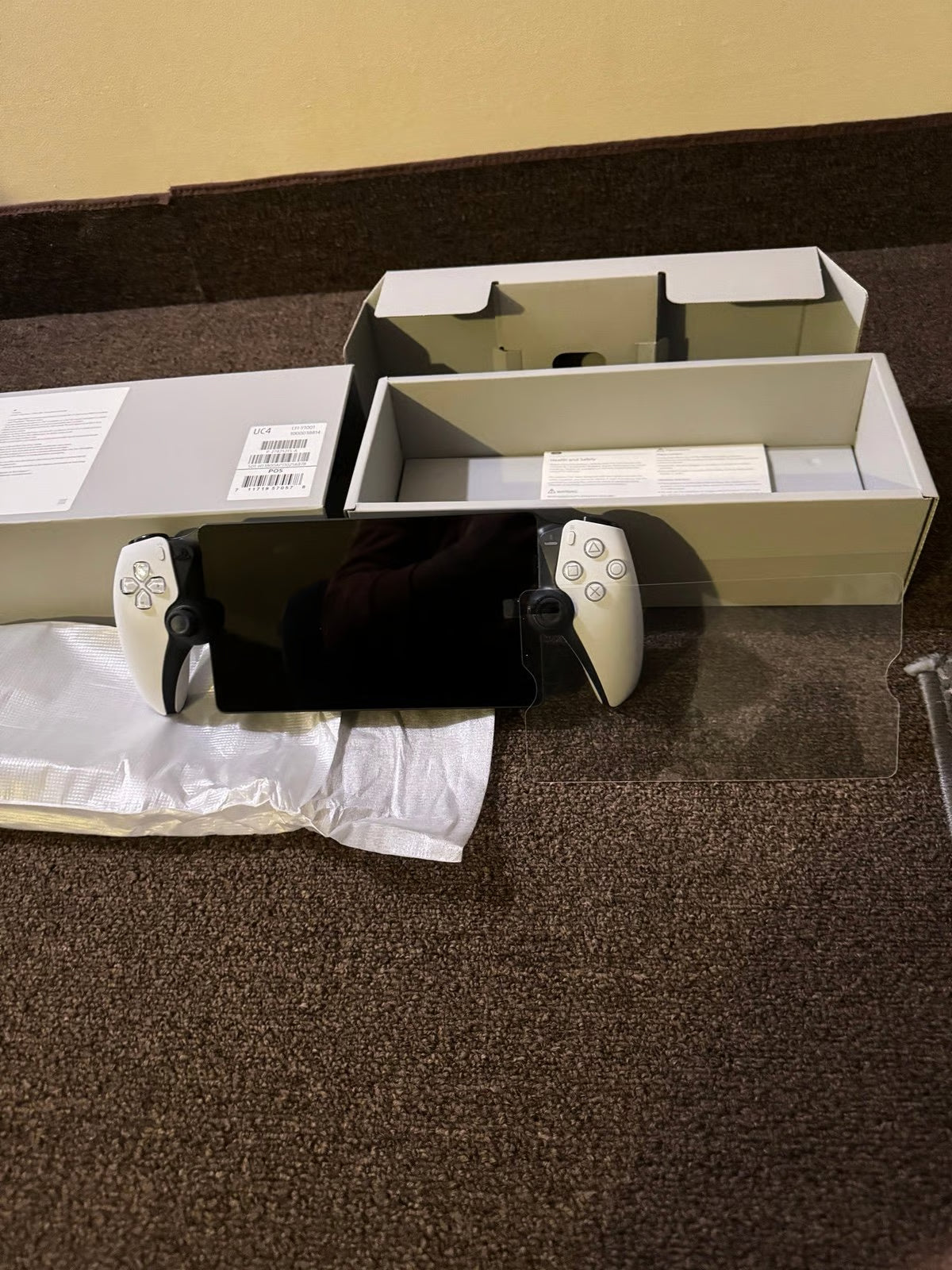 PlayStation Portal with Screen Protector 5X79