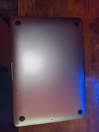 MacBook Air 13 inch m1 chip 8gb 7Y69