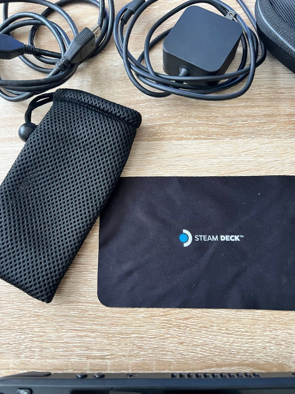 Steam Deck LCD 512gb Bundle 1M76