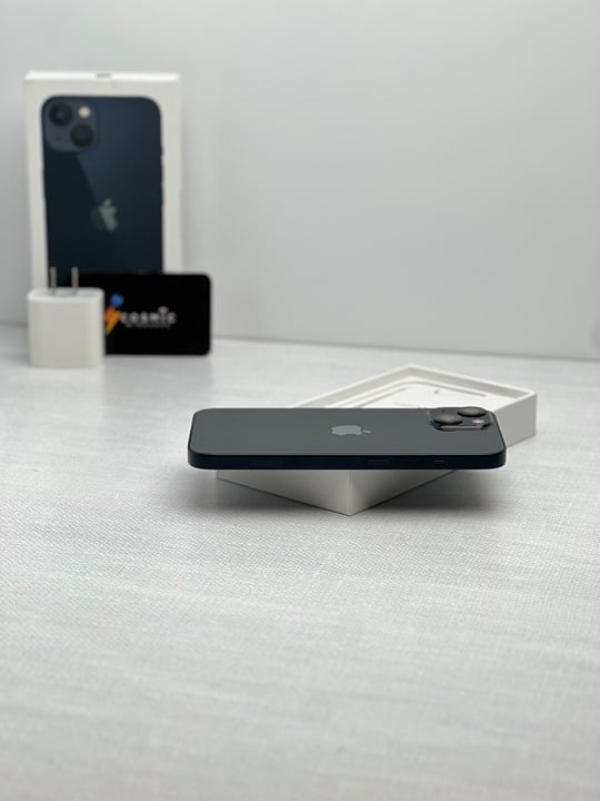 Apple iPhone 13 128GB Fully Unlocked - Midnight 1Z62