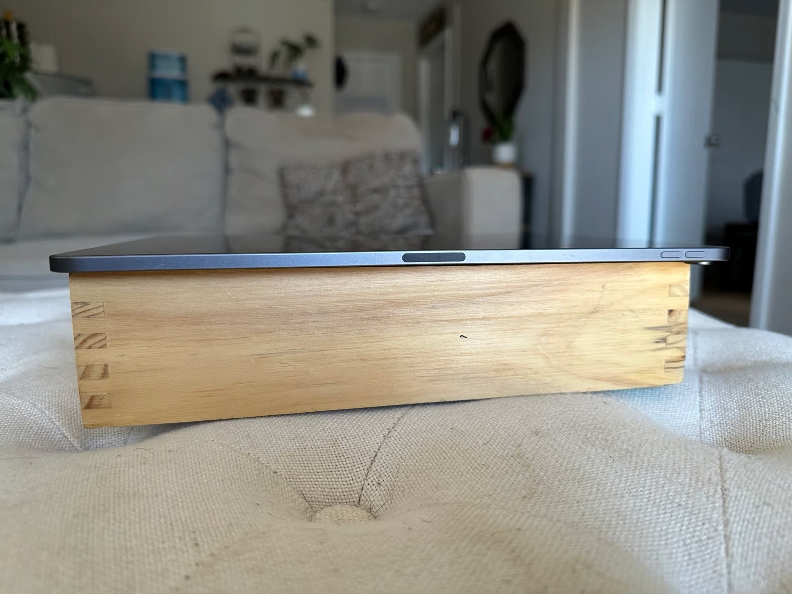 Apple iPad Pro 3rd Generation 256 GB 8O21