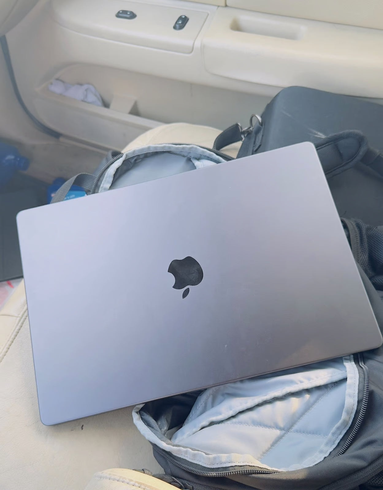 MacBook Pro M3 Pro MDM For Direct Buyer 2J83