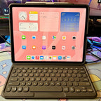 iPad Pro 5th Gen 12.9 1tb Cellular Unlocked! + Apple Pencil and Keyboard Case! 3R26