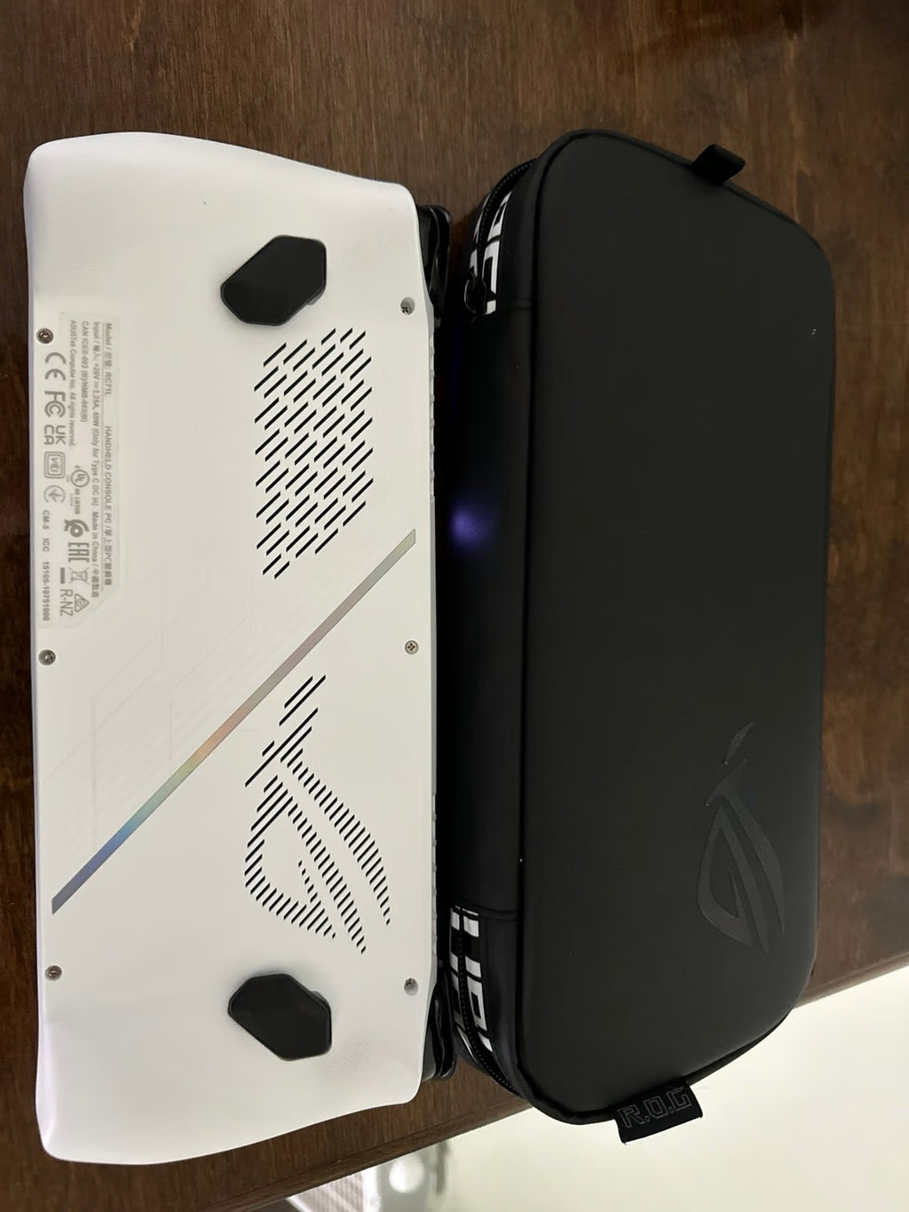 ASUS rog ally z1 extreme 1TB + extras 5A16