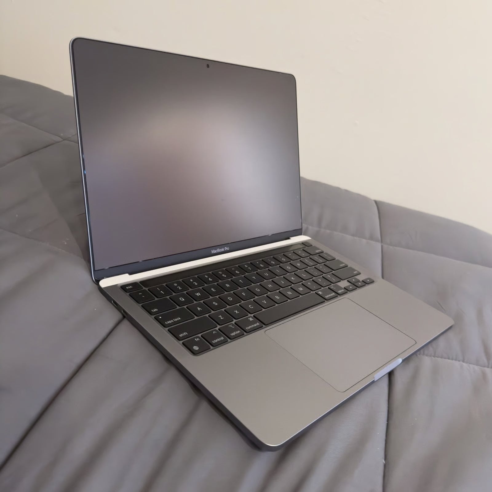 MacBook Pro 8C15