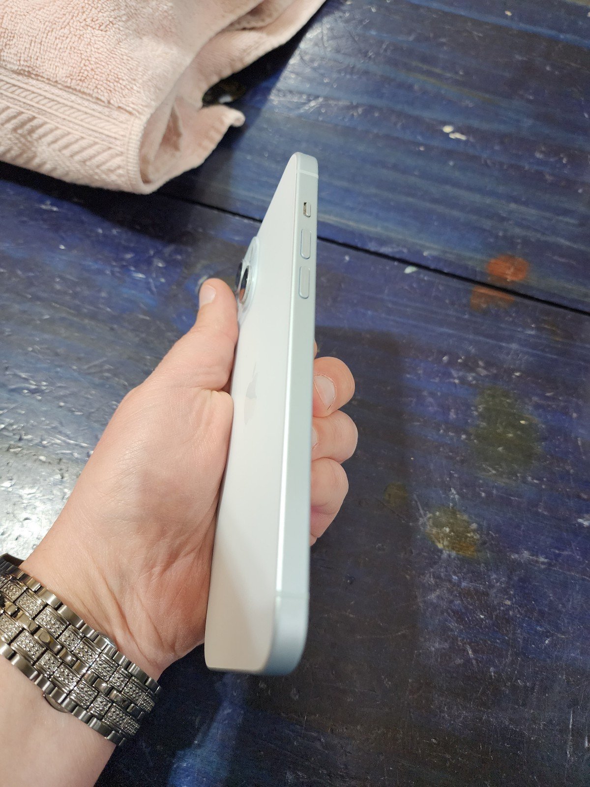 Apple iPhone 15 Plus 128GB WHITE AT&T | *FOR PARTS/REPAIR* 6T58