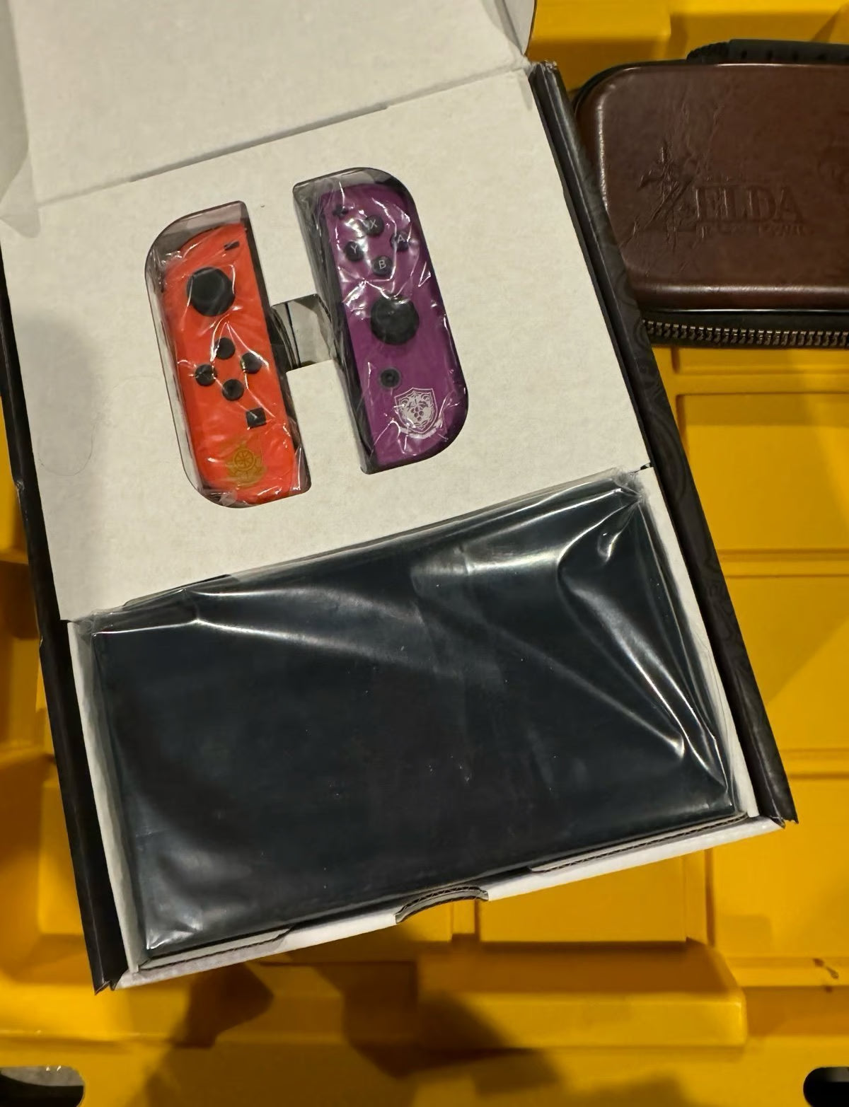 Nintendo Switch OLED Pok茅mon Edition with Extras 5E91