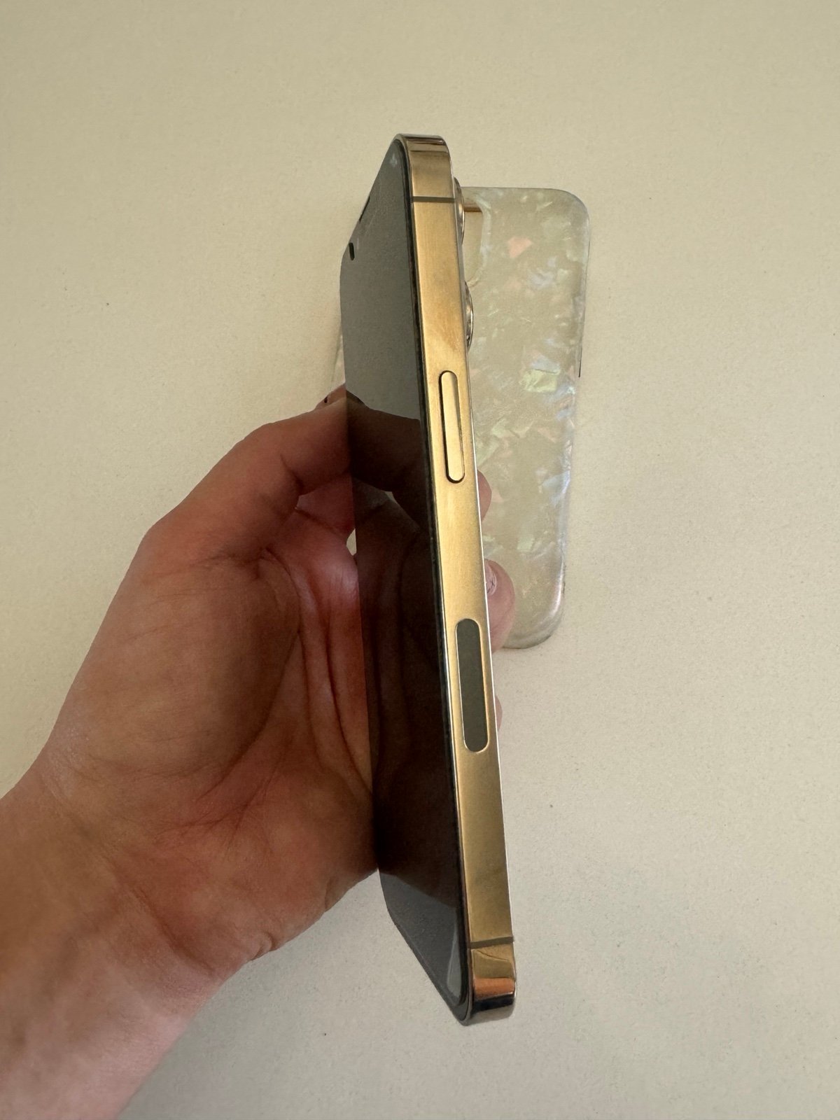 iPhone 13 Gold 128G 5Y39