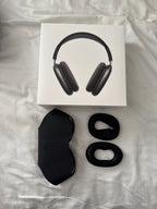 AirPod Max Space Grey plus accessories 2U71