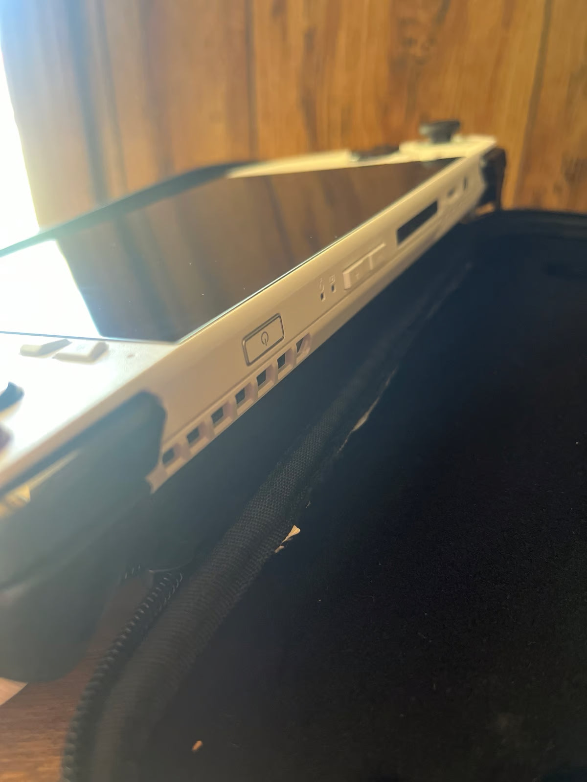 ASUS rog ally z1 extreme (1TB Storage) 5Y56