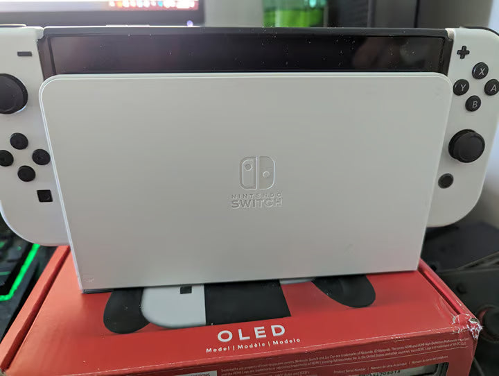 Nintendo Switch OLED White with Pokemon Scarlet 3J89