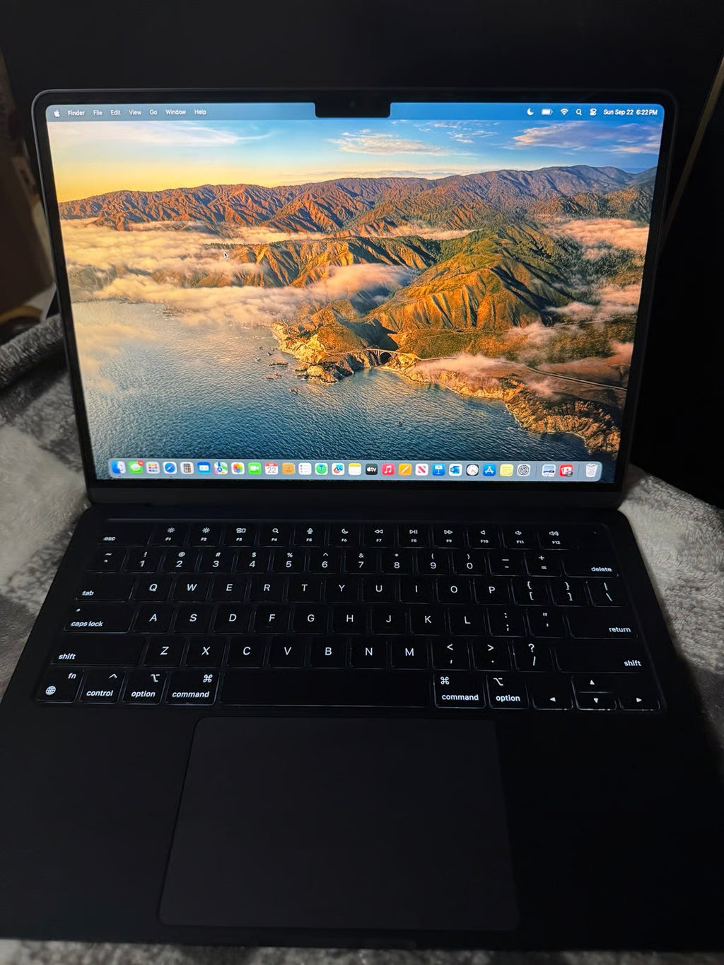 Apple Macbook Air M2 13.6 Inch 256 SSD 9X25