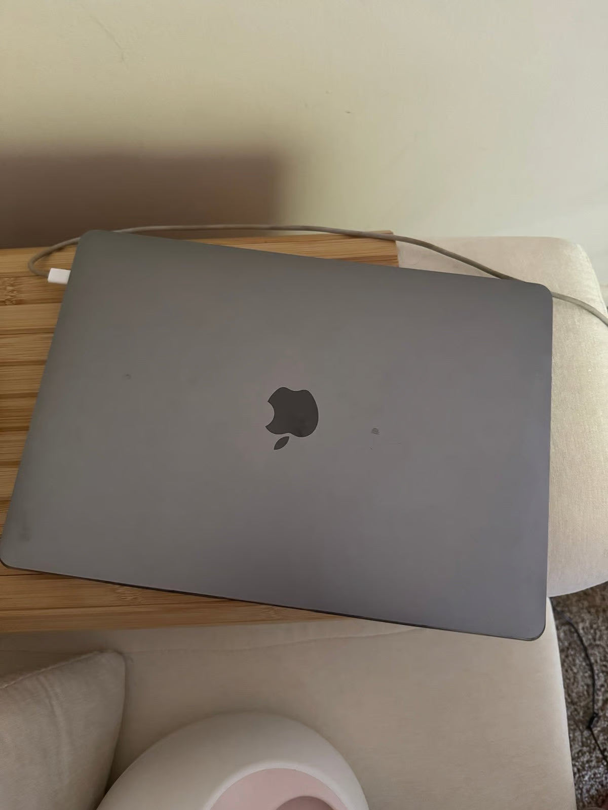 MacBook Pro 2020 13-inch Touchbar 3V82