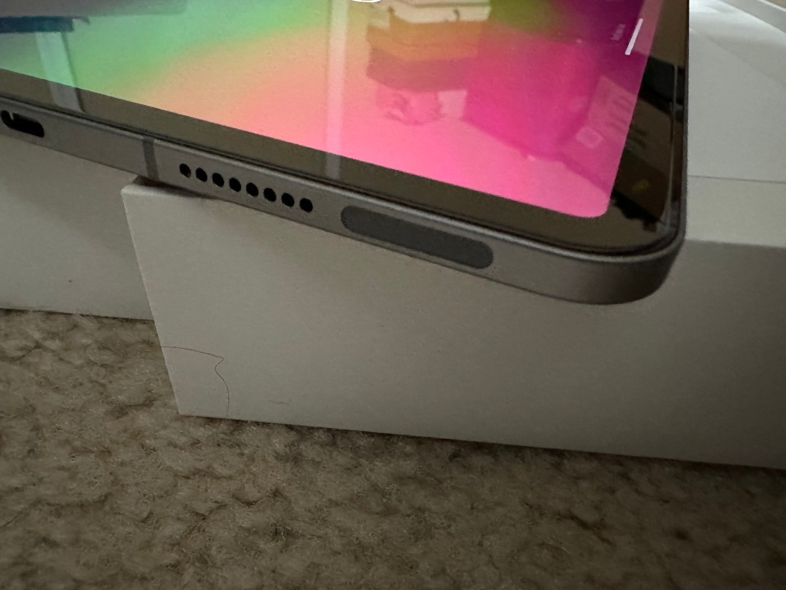 Apple iPad Pro 11�?4th Generation 1 TB in Space Gray 8Z37